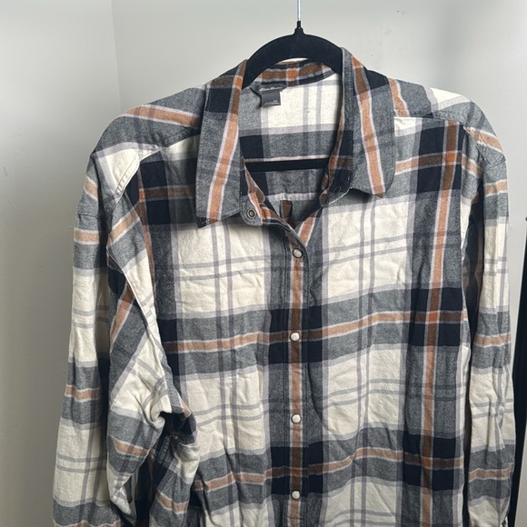 Women's Eddie Bauer Plus Size Plaid Snap Button Casual Shirt Size 2X - Picture 2 of 7